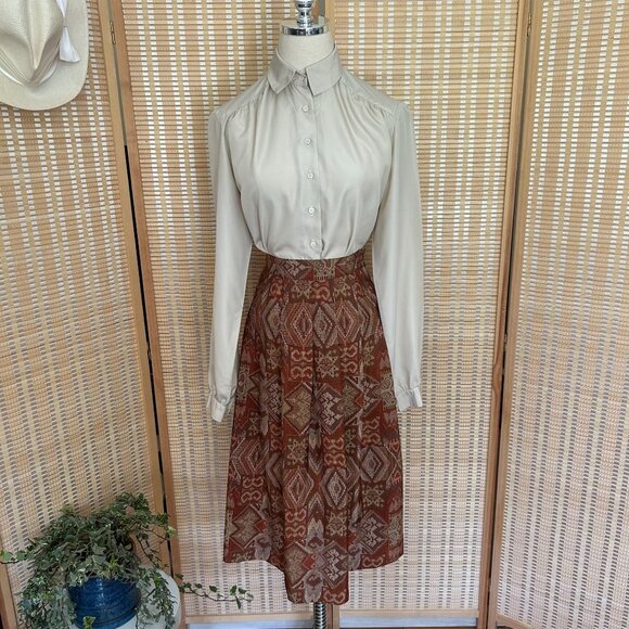 Vintage Beige Button-Up Long Sleeve Blouse - Picture 1 of 10